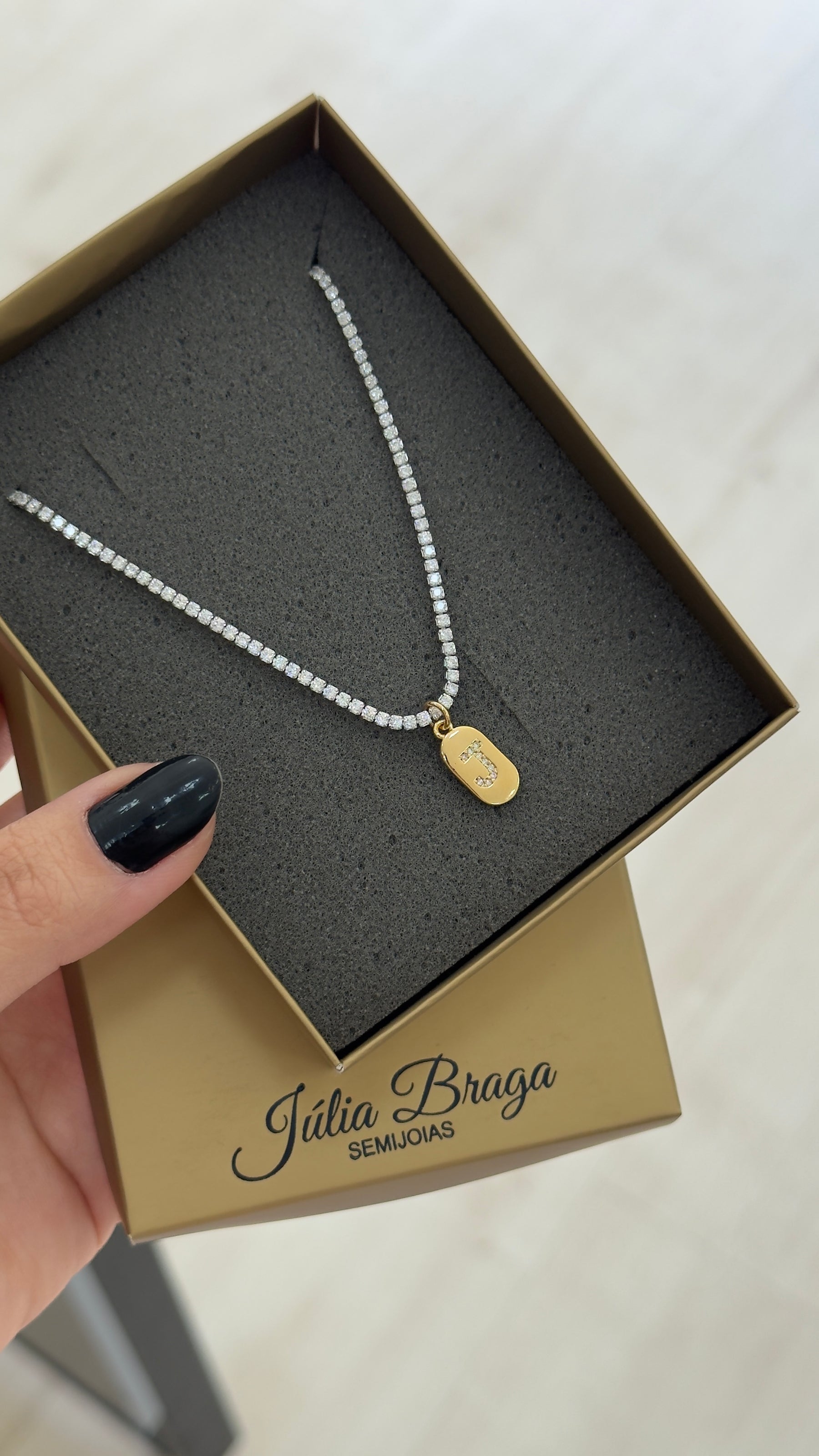 Choker Riviera de Zircônias – Luxo e Brilho em Cada Detalhe