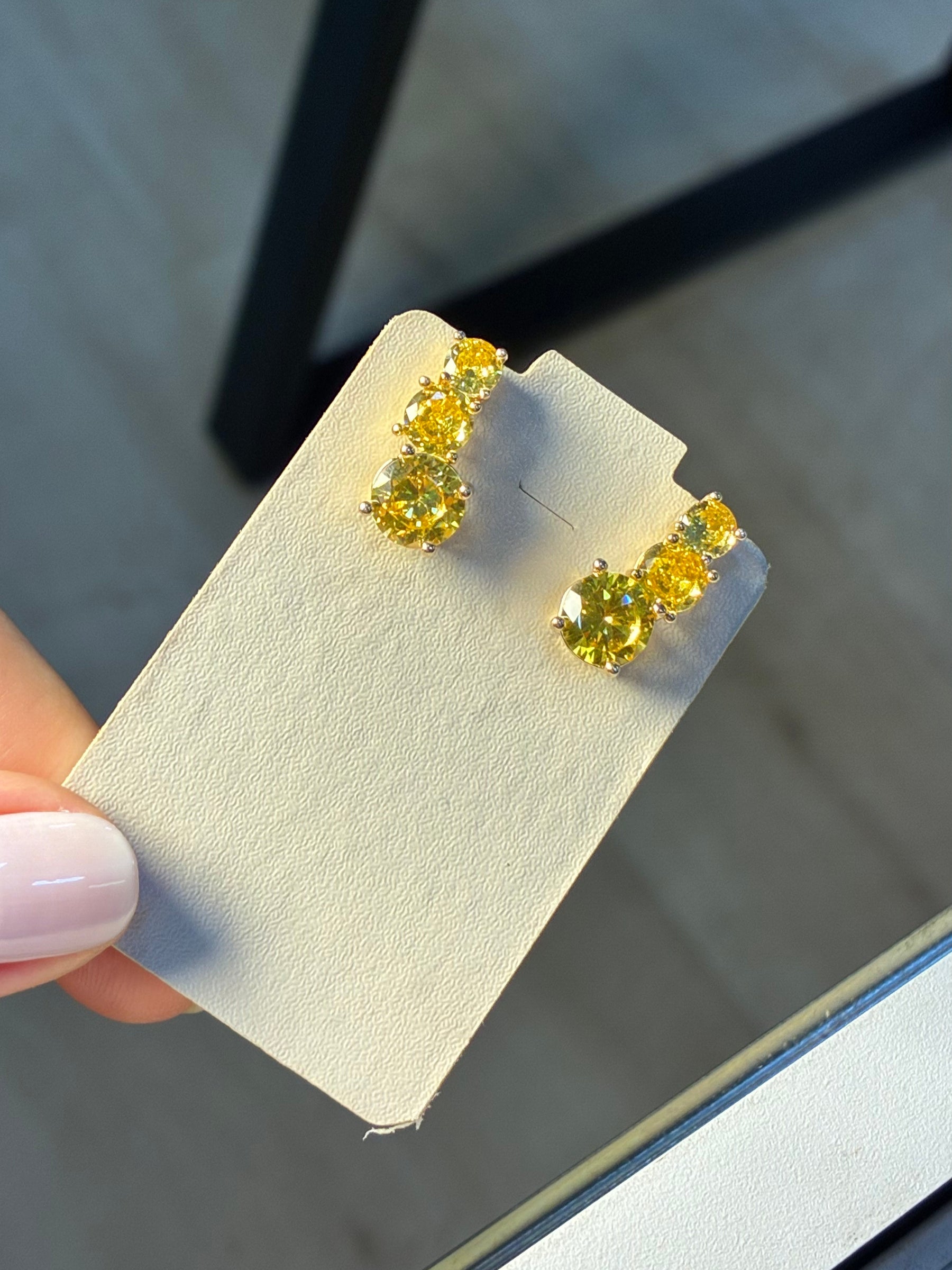 Trio Dourado ponto de luz amarelo