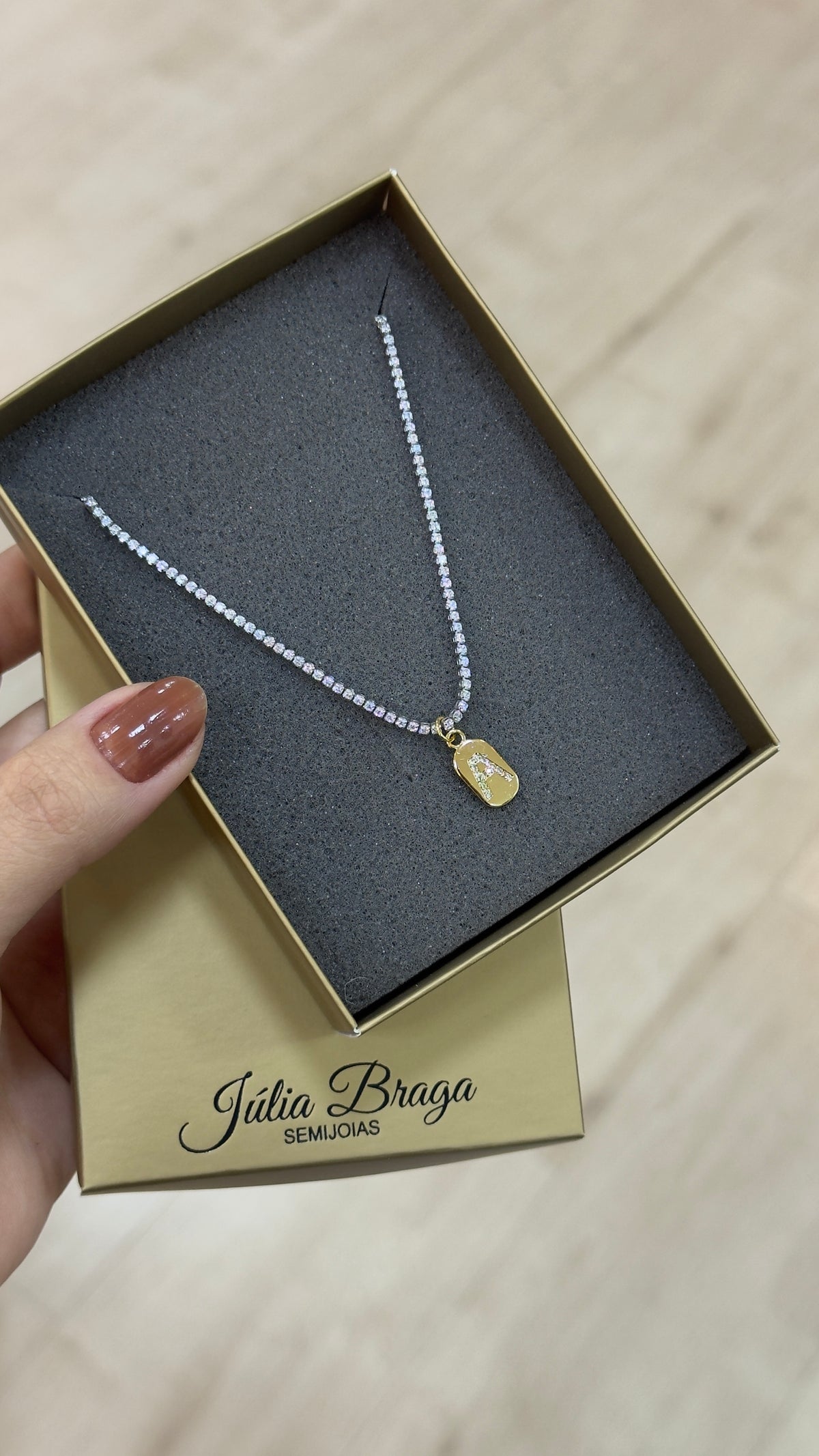 Choker Riviera de Zircônias – Luxo e Brilho em Cada Detalhe