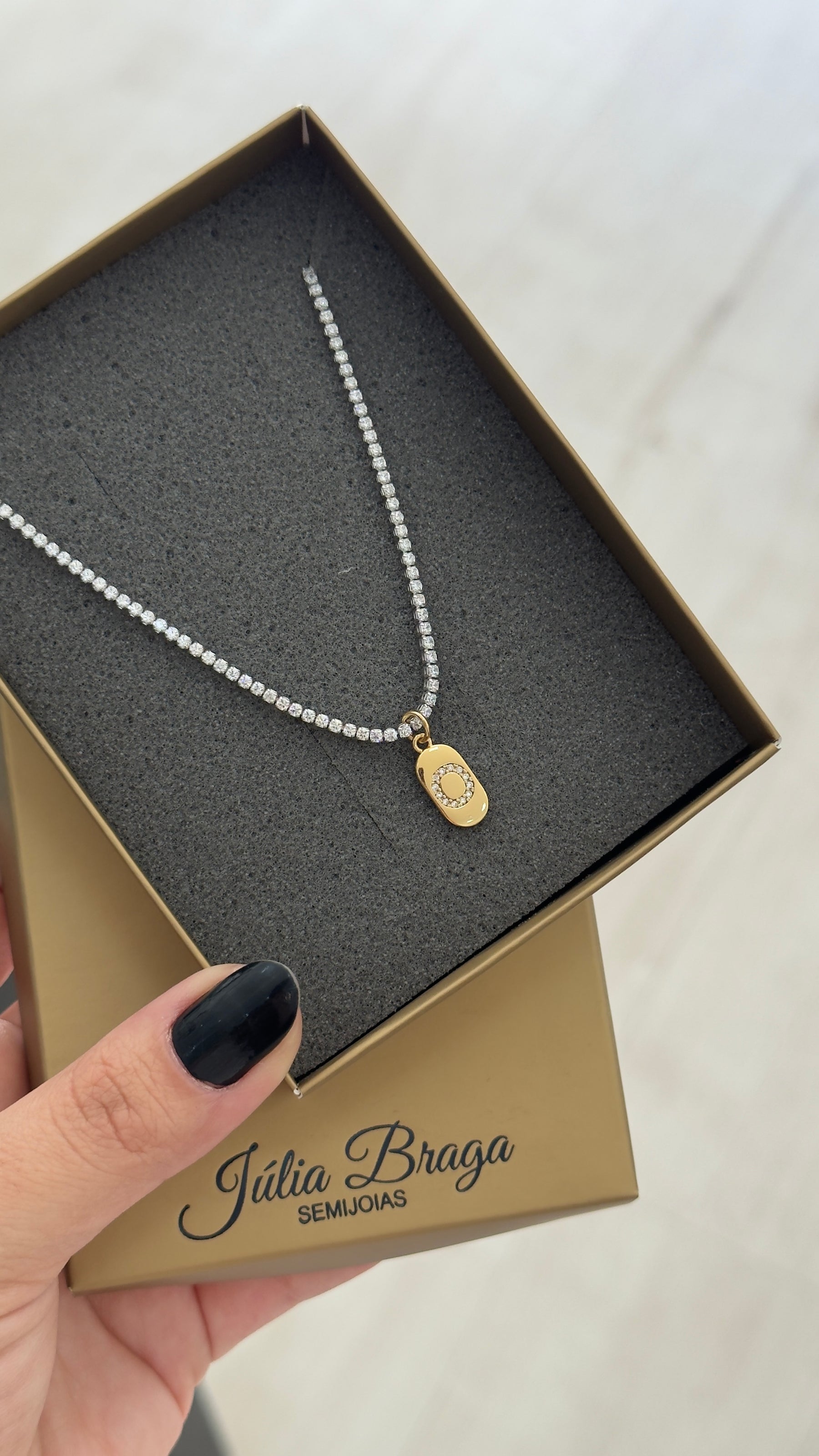 Choker Riviera de Zircônias – Luxo e Brilho em Cada Detalhe