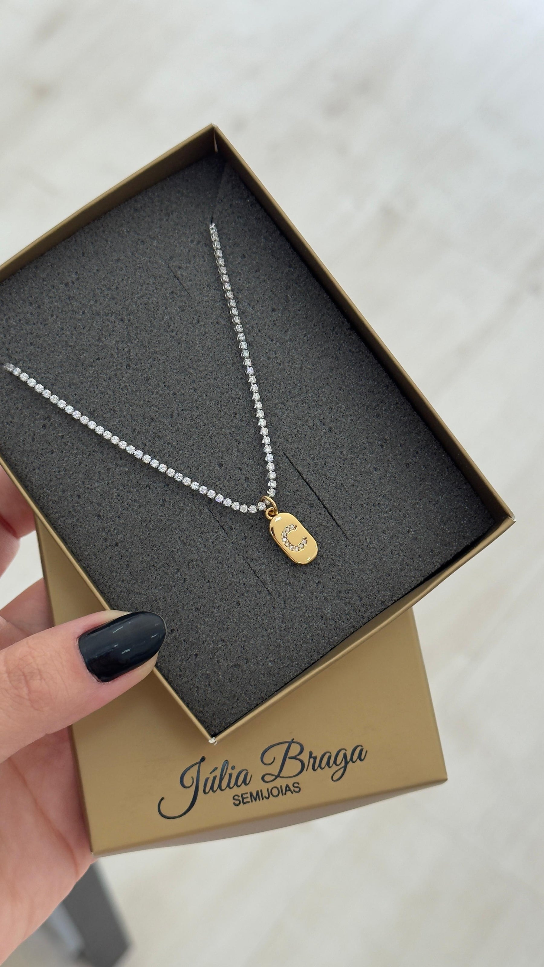 Choker Riviera de Zircônias – Luxo e Brilho em Cada Detalhe